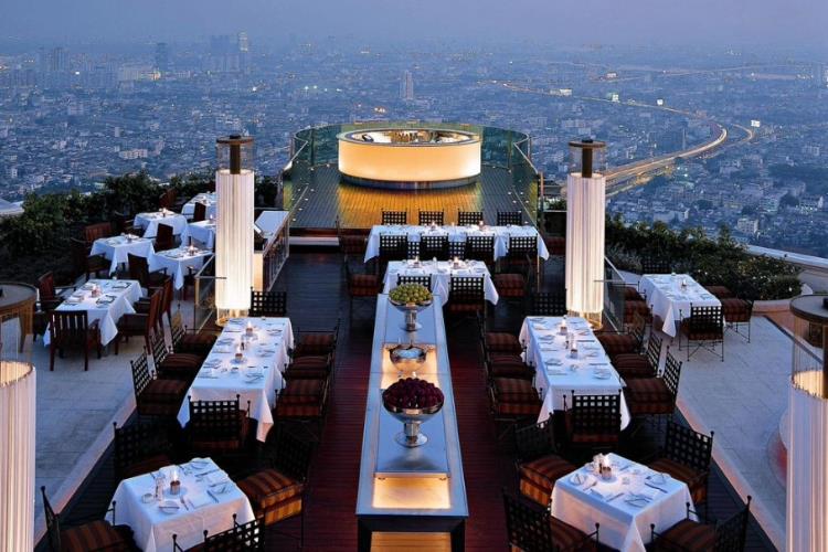 The Best Rooftop Bars In Istanbul